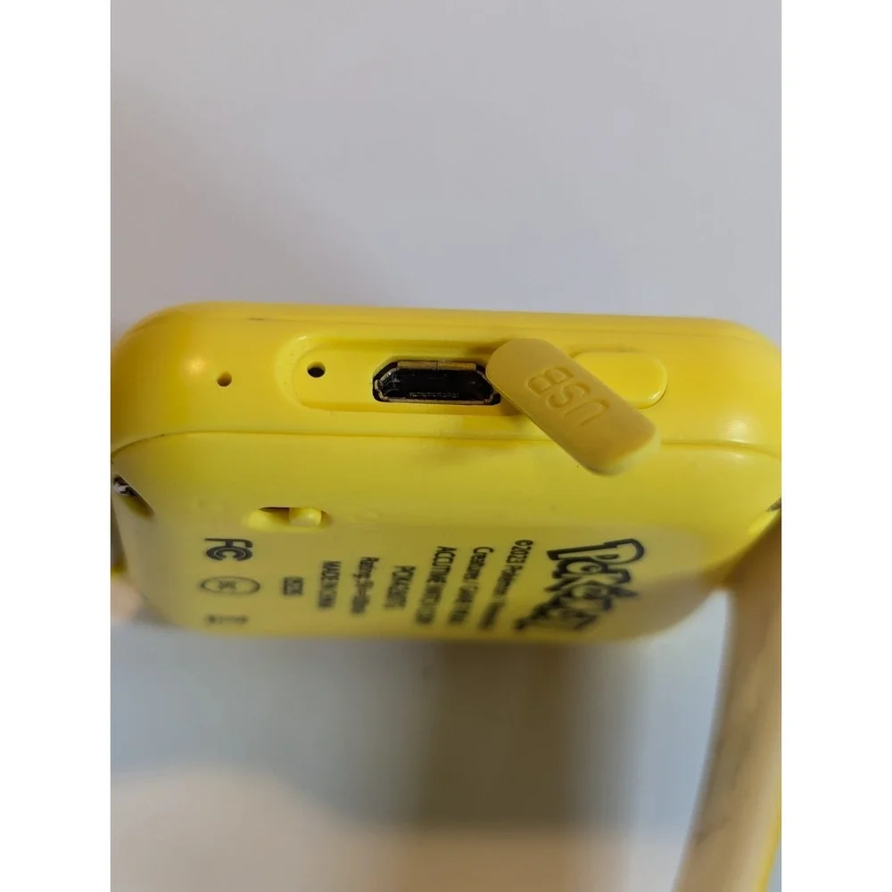 Pokemon Pikachu Poses Interactive Kid's Metal Smart‎ Watch Yellow Black Figure